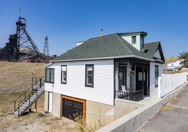 Photo 1 of Single family home for sale at 527 Edison St, Butte, MT 59701 | MLS# 30073477 | Listing updated on 2026-09-14