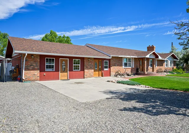 Photo 3 of Multi family home for sale at 1650 Nahmis Ave, Huntley, MT 59037 | MLS# 30073420 | Listing updated on 2026-09-10