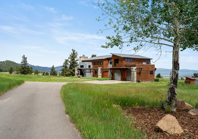 Photo 2 of Single family home for sale at 2 Finn Mountain Rd, Clancy, MT 59634 | MLS# 30071880 | Listing updated on 2026-09-21