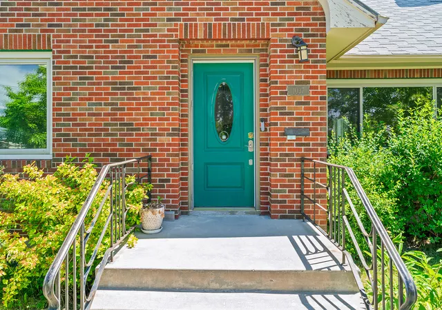 Photo 3 of Single family home for sale at 1037 N Ewing St, Helena, MT 59601 | MLS# 30073658 | Listing updated on 2026-09-14
