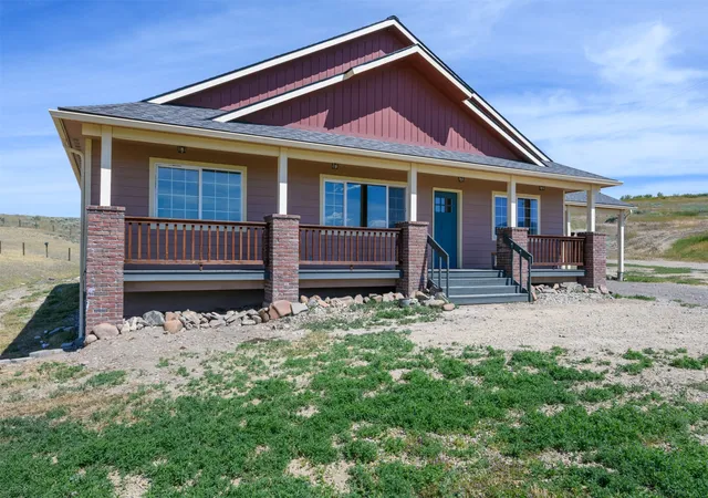 Photo 1 of Single family home for sale at 5671 Fairview Ln, Florence, MT 59833 | MLS# 30073770 | Listing updated on 2026-09-19