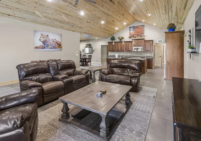 Photo 4 of Single family home for sale at 29 Lower Hawk Valley Rd, Columbus, MT 59019 | MLS# 30073866 | Listing updated on 2026-09-14
