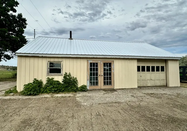 Photo 2 of Single family home for sale at 417 River Ave E, Ryegate, MT 59074 | MLS# 30074022 | Listing updated on 2026-09-23