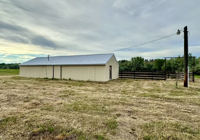 Photo 3 of Single family home for sale at 417 River Ave E, Ryegate, MT 59074 | MLS# 30074022 | Listing updated on 2026-09-23