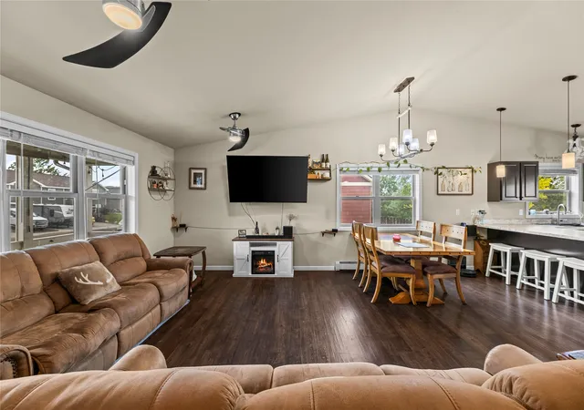 Photo 3 of Single family home for sale at 812 Pleiades Pl, Livingston, MT 59047 | MLS# 30074073 | Listing updated on 2026-09-19