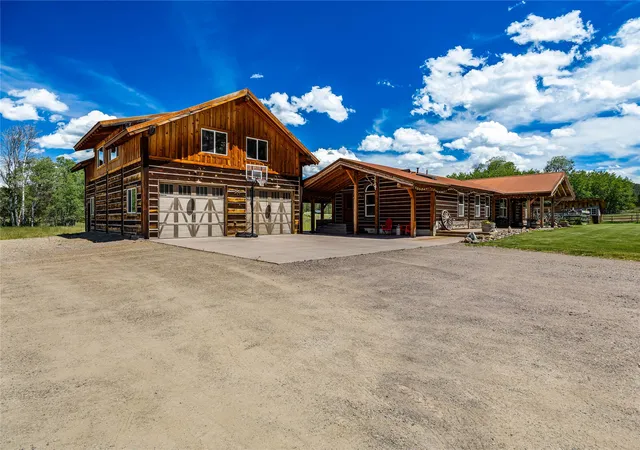 Photo 3 of Manufactured home for sale at 1330 Hole In The Wall Rd, Bonner, MT 59823 | MLS# 30074102 | Listing updated on 2026-09-14
