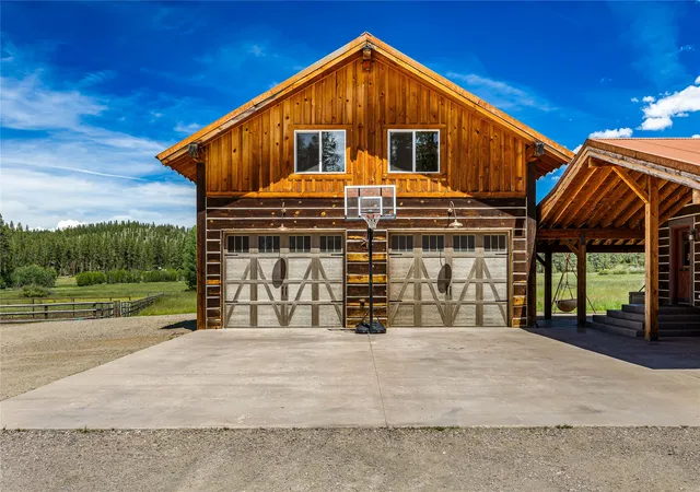 Photo 3 of Manufactured home for sale at 1330 Hole In The Wall Rd, Bonner, MT 59823 | MLS# 30074102 | Listing updated on 2026-09-14