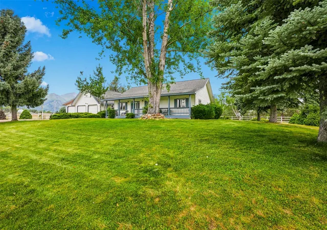 Photo 2 of Single family home for sale at 156 Denali St, Hamilton, MT 59840 | MLS# 30073986 | Listing updated on 2026-09-16