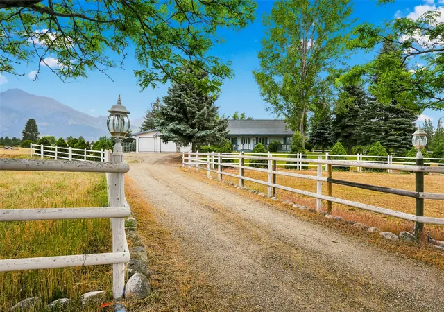Photo 3 of Single family home for sale at 156 Denali St, Hamilton, MT 59840 | MLS# 30073986 | Listing updated on 2026-09-16