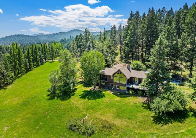 Photo 1 of Single family home for sale at 310 Lake Hills Dr, Kalispell, MT 59901 | MLS# 30072392 | Listing updated on 2026-09-02