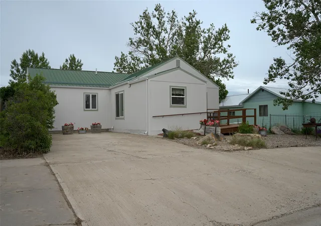 Photo 3 of Single family home for sale at 21 2nd Street S, Sunburst, MT 59482 | MLS# 30074177 | Listing updated on 2026-09-14