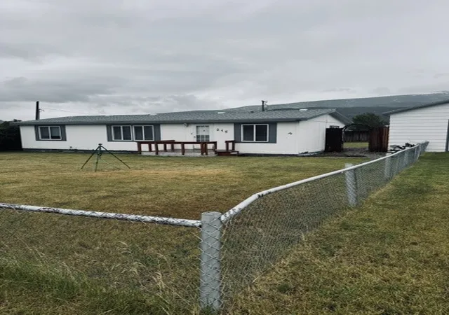 Photo 2 of Manufactured home for sale at 215 Rumsey St, Anaconda, MT 59711 | MLS# 30074012 | Listing updated on 2026-09-09