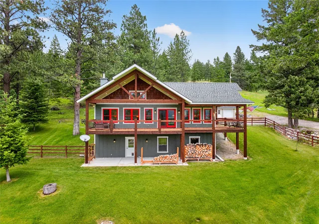 Photo 3 of Single family home for sale at 200 Badger Ln, Kalispell, MT 59901 | MLS# 30073111 | Listing updated on 2026-09-06
