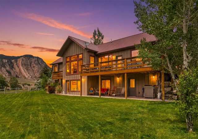Photo 4 of Single family home for sale at 521 US Hwy 89 S, Gardiner, MT 59030 | MLS# 30074131 | Listing updated on 2026-09-14