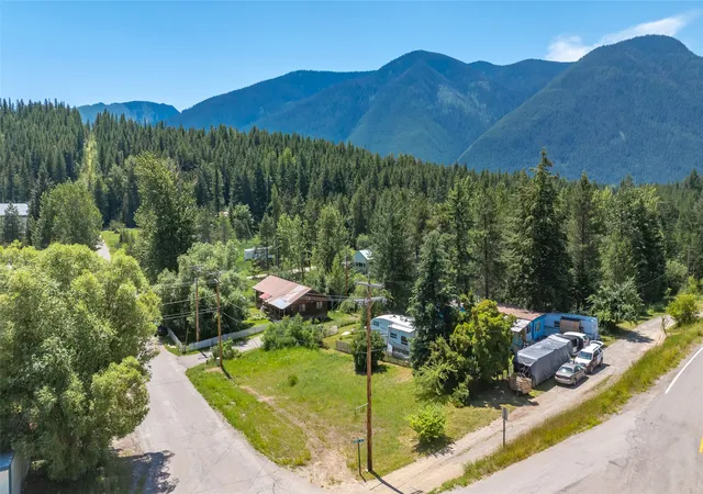 House for sale at 100 Central Ave, Martin City, MT 59926 | MLS# 30074601 | Listing updated on 2026-09-14