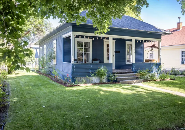 Photo 2 of Single family home for sale at 1019 2nd Avenue W, Kalispell, MT 59901 | MLS# 30074656 | Listing updated on 2026-10-06