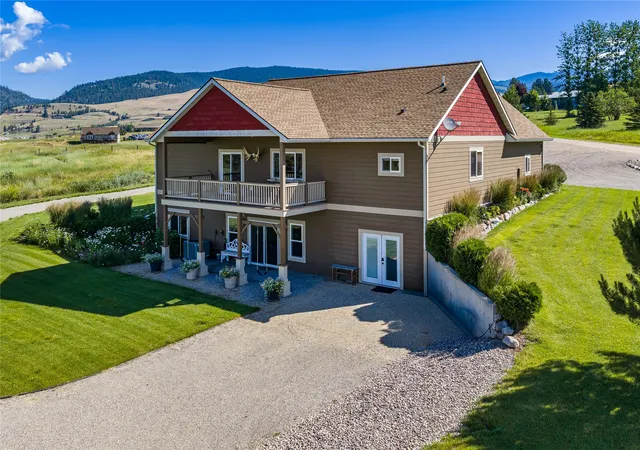 Photo 3 of Single family home for sale at 10866 El Toro Ln, Missoula, MT 59808 | MLS# 30074668 | Listing updated on 2026-09-22