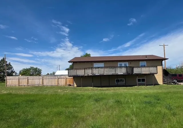 Photo 1 of Single family home for sale at 229 Central Ave, Sweet Grass, MT 59484 | MLS# 30074608 | Listing updated on 2026-09-08