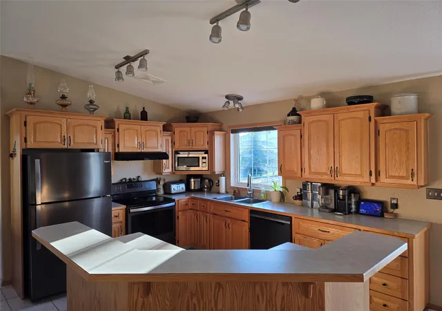 Photo 2 of Single family home for sale at 229 Central Ave, Sweet Grass, MT 59484 | MLS# 30074608 | Listing updated on 2026-09-08
