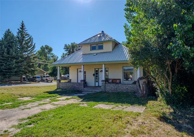 Photo 2 of Single family home for sale at 322 Nevada Ave, Libby, MT 59923 | MLS# 30074747 | Listing updated on 2026-09-22