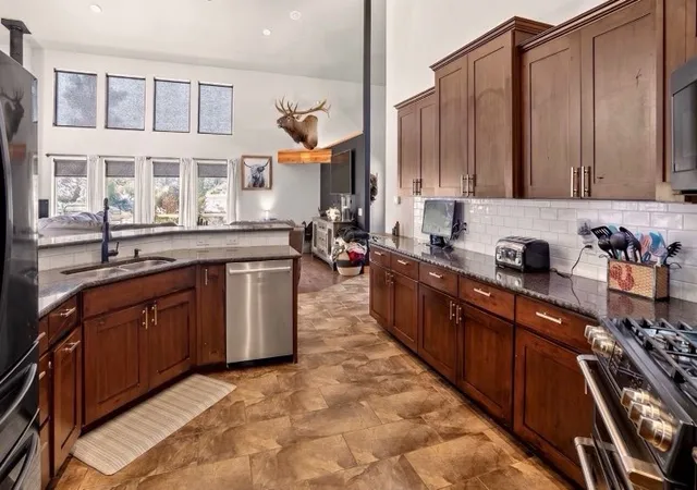 Photo 4 of Single family home for sale at 2727 Buffalo Trl Rd, Molt, MT 59057 | MLS# 30074599 | Listing updated on 2026-09-10