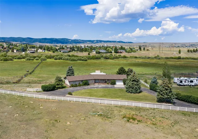 Photo 1 of Single family home for sale at 127 Low St, Butte, MT 59701 | MLS# 30074769 | Listing updated on 2026-09-17