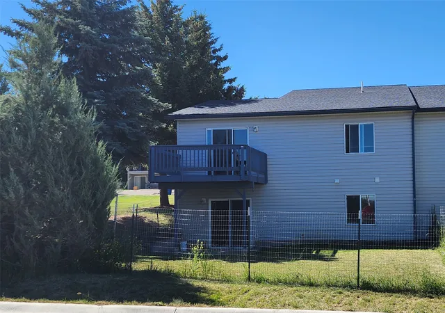 Photo 2 of Townhouse for sale at 4 A Ave #A, Polson, MT 59860 | MLS# 30073810 | Listing updated on 2026-09-09