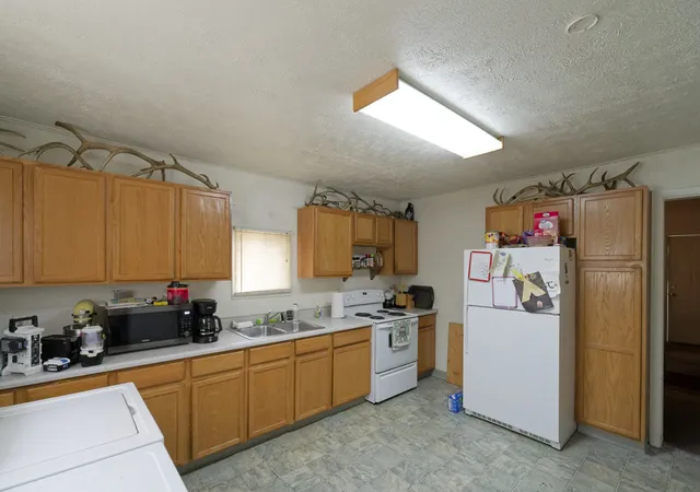 Photo 3 of Single family home for sale at 2412 Farrell St, Butte, MT 59701 | MLS# 30074951 | Listing updated on 2026-09-22