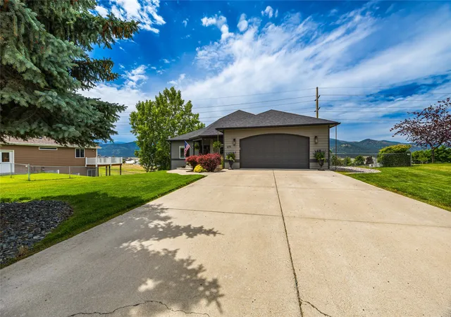 Photo 2 of Single family home for sale at 6711 Kelsey Ct, Missoula, MT 59803 | MLS# 30074993 | Listing updated on 2026-09-22