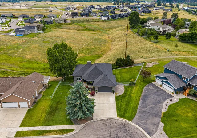 Photo 3 of Single family home for sale at 6711 Kelsey Ct, Missoula, MT 59803 | MLS# 30074993 | Listing updated on 2026-09-22
