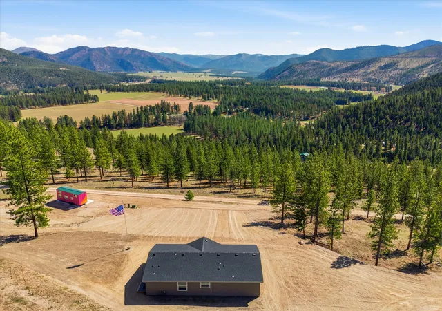 Photo 1 of Manufactured home for sale at 625 Bear Paw Trl, Superior, MT 59872 | MLS# 30074996 | Listing updated on 2026-08-31