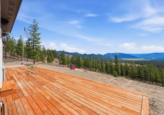 Photo 4 of Manufactured home for sale at 625 Bear Paw Trl, Superior, MT 59872 | MLS# 30074996 | Listing updated on 2026-08-31