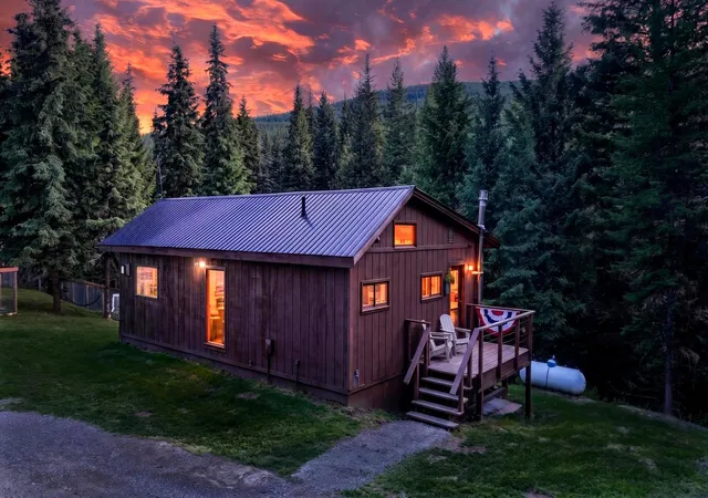 Photo 2 of Single family home for sale at 11710 Pinkham Crk Rd, Rexford, MT 59930 | MLS# 30074265 | Listing updated on 2026-09-21