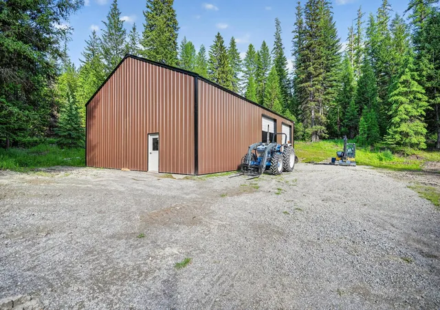Photo 3 of Single family home for sale at 11710 Pinkham Crk Rd, Rexford, MT 59930 | MLS# 30074265 | Listing updated on 2026-09-21