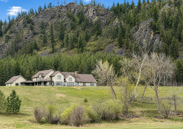 Photo 1 of Mansion for sale at 22 Woods Rose Ln, Plains, MT 59859 | MLS# 30074733 | Listing updated on 2026-09-04