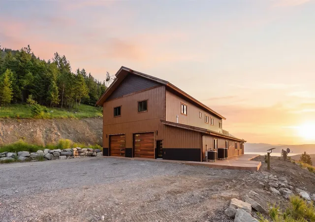 Photo 2 of Mansion for sale at 1549 Blacktail Rd, Lakeside, MT 59922 | MLS# 30075038 | Listing updated on 2026-09-04