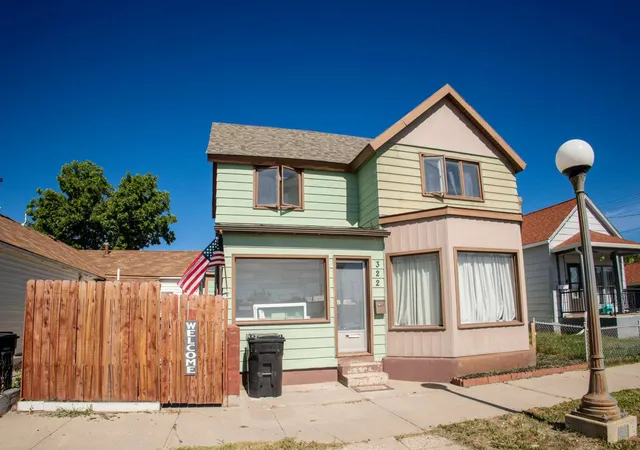 Photo 1 of Single family home for sale at 322 Alder St, Anaconda, MT 59711 | MLS# 30075185 | Listing updated on 2026-08-30