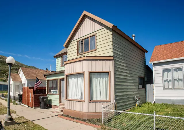 Photo 2 of Single family home for sale at 322 Alder St, Anaconda, MT 59711 | MLS# 30075185 | Listing updated on 2026-08-30