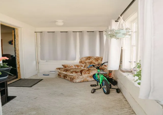Photo 2 of Single family home for sale at 33 3rd Avenue SE, Cut Bank, MT 59427 | MLS# 30075192 | Listing updated on 2026-09-16