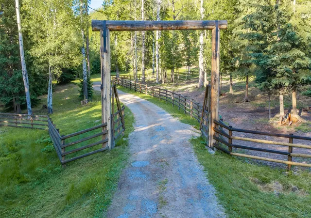 Photo 2 of Single family home for sale at 2207 Wild Bill Crk Rd, Kila, MT 59920 | MLS# 30074858 | Listing updated on 2026-09-07