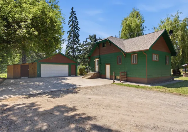 Photo 1 of Single family home for sale at 76 W Cottonwood Dr, Kalispell, MT 59901 | MLS# 30075120 | Listing updated on 2026-09-24