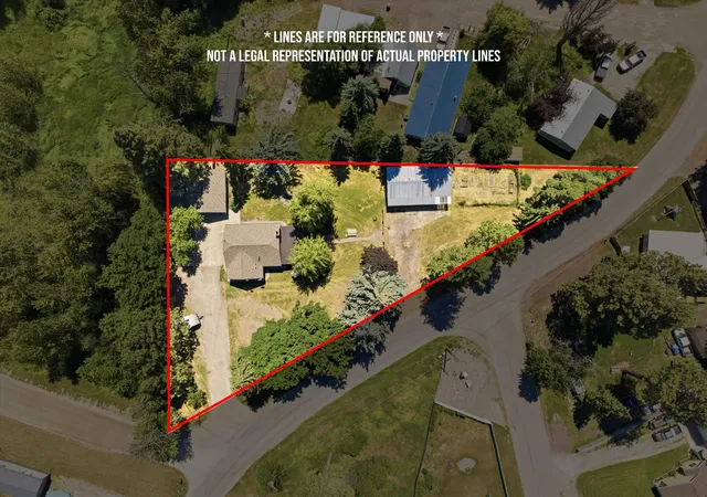Photo 3 of Single family home for sale at 76 W Cottonwood Dr, Kalispell, MT 59901 | MLS# 30075120 | Listing updated on 2026-09-24