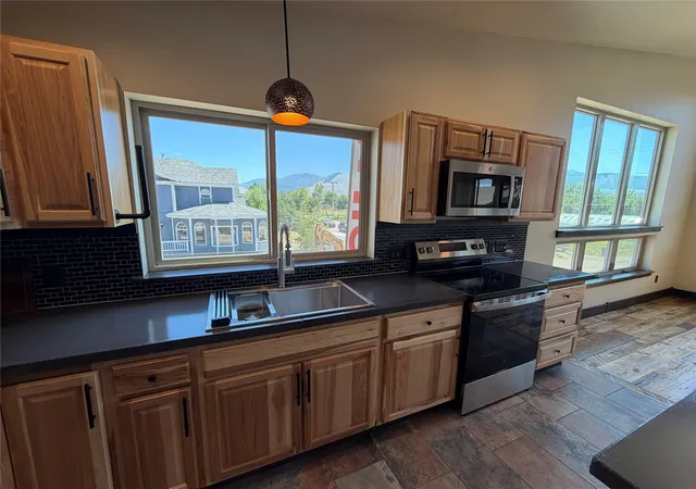 Photo 4 of Condo for sale at 235 Grant St #D, Missoula, MT 59801 | MLS# 30074609 | Listing updated on 2026-09-21