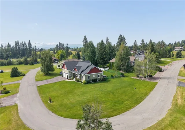 Photo 4 of Single family home for sale at 333 Stillwater Loop, Kalispell, MT 59901 | MLS# 30075425 | Listing updated on 2026-09-14