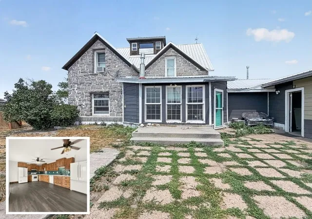 Photo 1 of Single family home for sale at 105 W Yellowstone Ave, Big Timber, MT 59011 | MLS# 30074898 | Listing updated on 2026-09-22