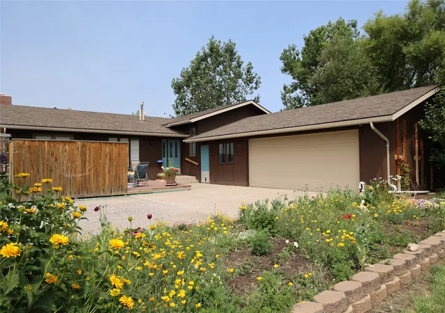 Photo 3 of Single family home for sale at 211 Illinois Ave, Valier, MT 59486 | MLS# 30075308 | Listing updated on 2026-09-03