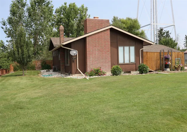 Photo 4 of Single family home for sale at 211 Illinois Ave, Valier, MT 59486 | MLS# 30075308 | Listing updated on 2026-09-03