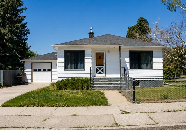 Single family home for sale at 104 2nd Avenue SW, Cut Bank, MT 59427 | MLS# 30074638