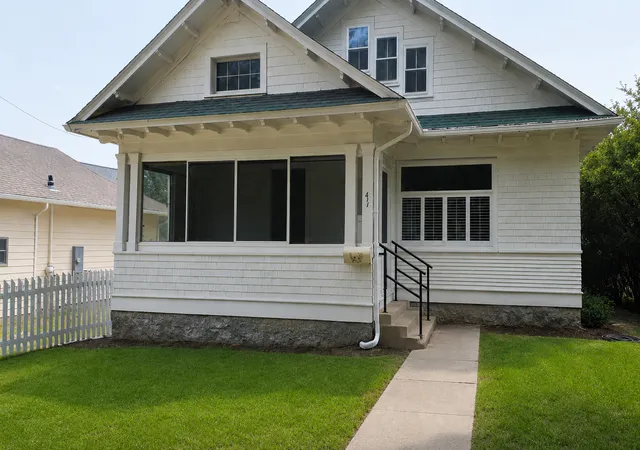 Photo 1 of Single family home for sale at 411 N Ewing St, Helena, MT 59601 | MLS# 30075514 | Listing updated on 2026-09-16