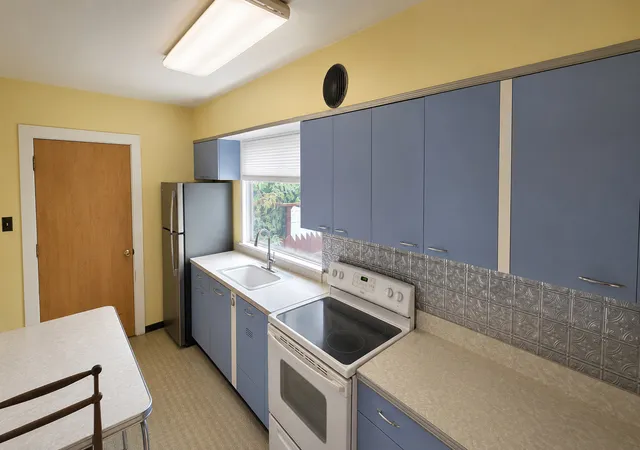Photo 4 of Single family home for sale at 411 N Ewing St, Helena, MT 59601 | MLS# 30075514 | Listing updated on 2026-09-16